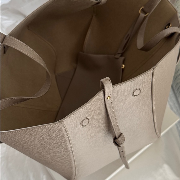 POLENE Cyme Tote - Textured Taupe - Picture 7 of 10